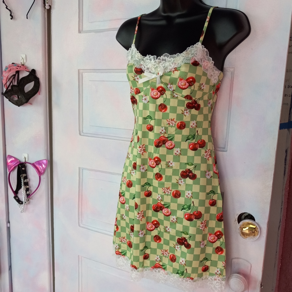 ❣️Country Gal- cherry print Gingham mini dress w/ lace trim so cute! Nwot!